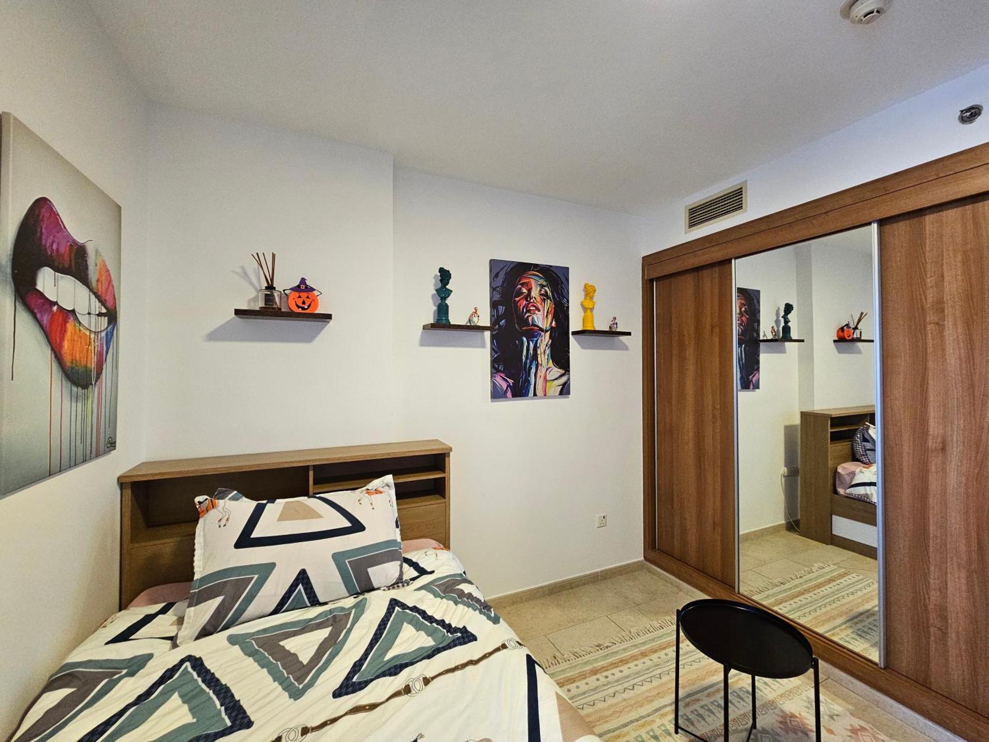 דובאי Super Host At Highest Residential Tower In The World, Private Rooms In A Shared Apartment חדר תמונה